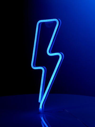 Неоновая вывеска «Молния» 13×33.5 см, батарейки ААх3 (не в комплекте), USB, свечение голубое