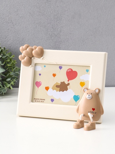 Фоторамка для фотографии 12×17 см «Мишка с сердечками», пластик, бежевая, 24×19.5 см