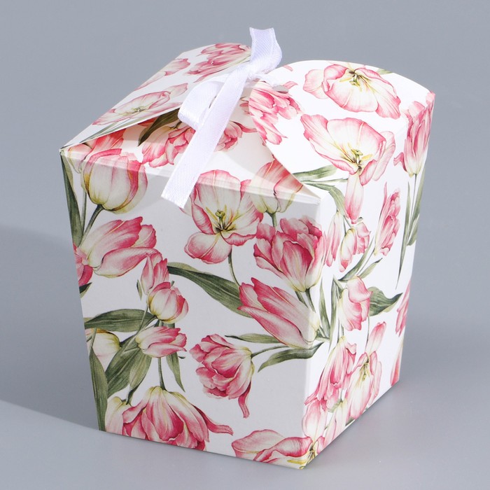 Коробка бонбоньерка, упаковка подарочная, «Цветы», 7.5 х 8 х 7.5 см - фото 1908970473