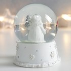 Сувенир полистоун водяной шар "Дед Мороз с ёлкой и снеговиком" белый с серебром 7х6,7х8,8 см   75679 - Фото 3