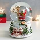 Снежный шар новогодний стеклянный «Снеговик со скворечником», музыкальный, 11.5×11.5×14 см - Фото 1