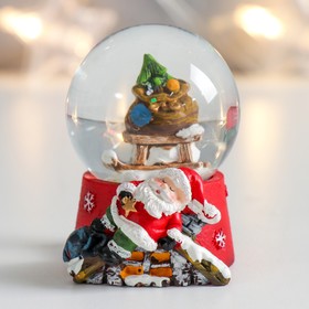 Сувенир полистоун водяной шар 'Санки с подарками и спящий Дед Мороз' 4,5х4,5х6,5 см Ош