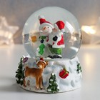 Сувенир полистоун водяной шар "Снеговик и Дед Мороз с оленёнком" 7х6,7х8,8 см - Фото 4