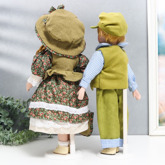 Кукла коллекционная парочка "Вика и Антон, розочки на зелёном" набор 2 шт 40 см - фото 1880998244