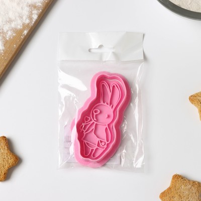 Форма для печенья «Зайка с леденцом», вырубка, штамп, пластик, розовая