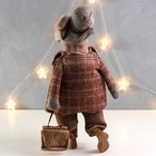 Кукла интерьерная "Дядя-мышь в клетчатом пальто с портфелем" 25х24,5х52 см - Фото 4