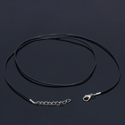 Шнурок каучуковый, неполый, 55см, d=1,5мм, цвет чёрный в серебре