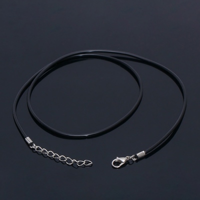Шнурок каучуковый, неполый, 55 см, d=2 мм, цвет чёрный в серебре