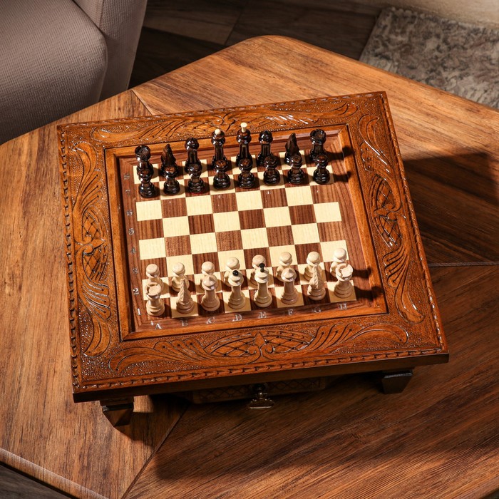 Шахматы ручной работы "Классика с резкой", на ножках, 42х42 см, массив ореха, Армения - Фото 1