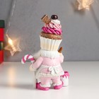 Сувенир полистоун "Дед Мороз сладкоежка" 12х4,5х7,5 см - фото 21739429