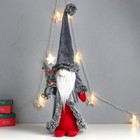 Кукла интерьерная "Дед Мороз с ёлкой в мешке, серая бархатная шуба" 51х18х18 см - фото 319023309