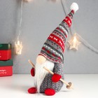 Кукла интерьерная "Дед Мороз с лыжными палками, серый колпак с узорами" 27х12х8 см - Фото 3
