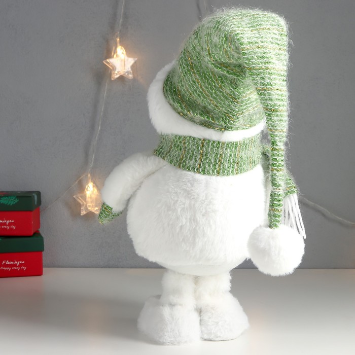 Кукла интерьерная "Снеговик в зелёном колпаке со снежинкой" 60х17х16 см - фото 1907513778