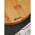 Подарочный набор деревянной посуды Adelica «Бари», доска разделочная d=25 см, блюдо для подачи d=24 см, менажница 3 секции d=20 см, подставка, берёза - фото 4514593