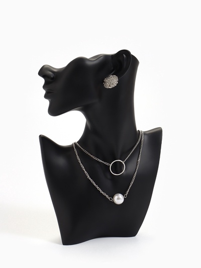 УЦЕНКА Бюст для украшений «QF. Половина лица», отверстие под серьгу, 18×5×26, чёрная