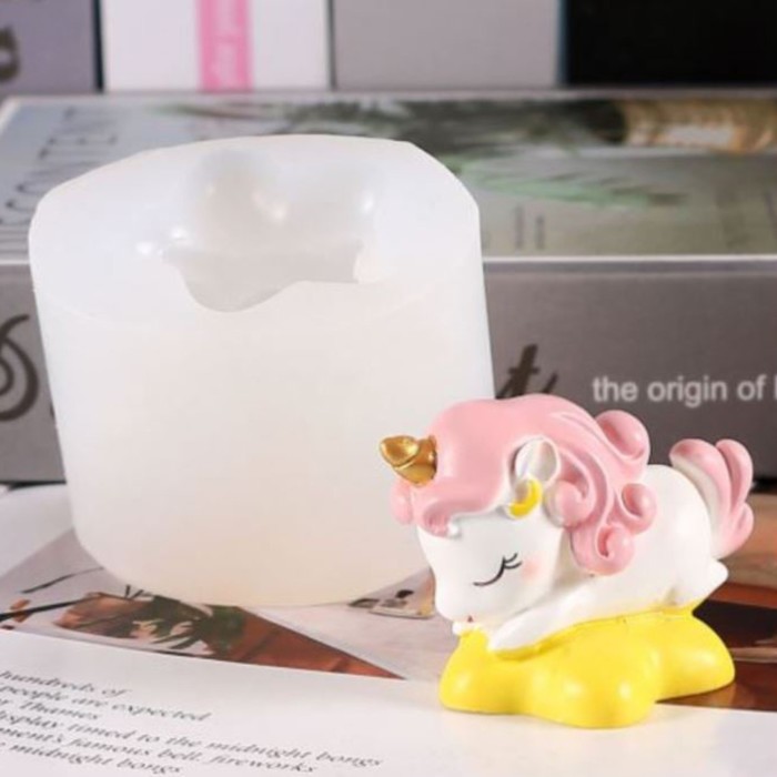 Молд силиконовый «Спящий единорог на звезде» 4.2×4.7×6.2 см