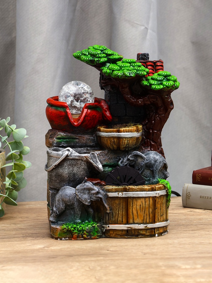 Фонтан настольный «Слоники у воды, бочки и ведёрко», 12×18×25 см, с подсветкой