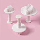 Плунжеры кондитерские Доляна «Листик», набор 3 шт., d=7/6.5/5 см, пластик, белые - Фото 3