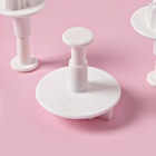 Плунжеры кондитерские Доляна «Листик», набор 3 шт., d=7/6.5/5 см, пластик, белые - Фото 5