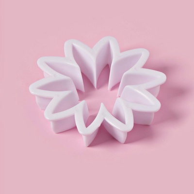 Формы для вырезания теста и мастики Доляна «Хризантема», набор 3 шт.: d=6.5 см, d=3.5 см, d=2 см, пластик, белые