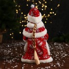 Снегурочка под ёлку «Зимнее волшебство. Пушистой шубке с бантом и фонариком» двигается, 30 см, красный - Фото 3