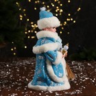 Снегурочка "Пушистой шубке с бантом и фонариком" двигается, 30х14 см, голубой - Фото 2