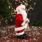 Дед Мороз "С колокольчиками и с фонариком на посохе" 30 см, двигается, красно-белый - фото 3879733