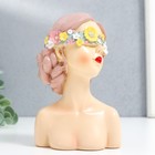 Фигурка полистоун «Девушка с цветочной повязкой на глазах», 14.5×10×7 см 9078560