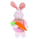 Мягкая игрушка «Кролик с морковкой», на подвеске, цвета МИКС - фото 6090763