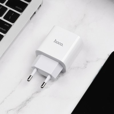 Сетевое зарядное устройство Hoco C76A Plus, Type-C - PD/QC, 20 Вт, 3 А, белый