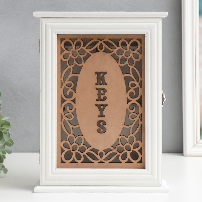 Ключница настенная «Резные цветы», дерево, 6 крючков, 6×22×29.5 см - Фото 1