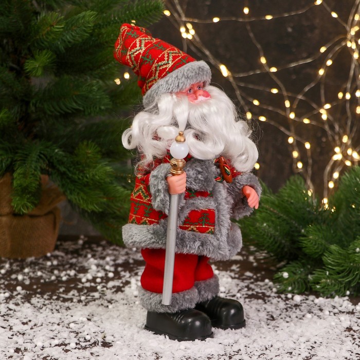 Дед Мороз "Цветной шубке и с фонариком на посохе" 30 см, двигается, красно-серый - фото 1908987231