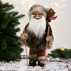 Дед Мороз "На лыжах и с веточками" 40 см, серый - фото 10042704
