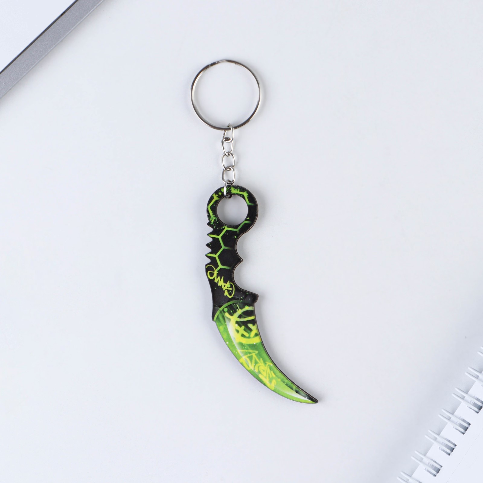 Брелок деревянный "Керамбит", зеленый, 3 х 8 см (9229144) - Купить по ...