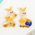 Магнит полистоун "Кролик - финансист" МИКС 6х3,5 см - фото 24243399