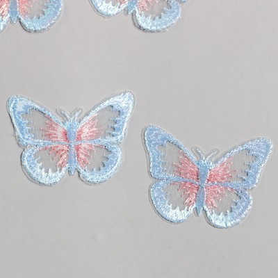 Декор для творчества текстиль вышивка "Бабочка голубо-розовая" 4,3х5,5 см