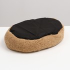 Лежанка для собак и кошек «Уют», мягкий мех, 45×35×11 см, коричневая - Фото 3