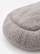 Лежанка для собак и кошек «Уют», мягкий мех, 45×35×11 см, серая - Фото 6