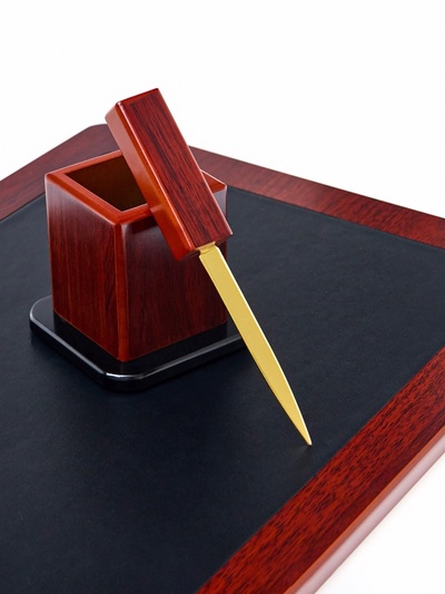 Набор настольный 7в1 (каранд-ца,подст д/ручек,визит-ца,часы Д-010,этажерка,нож канц,п,)