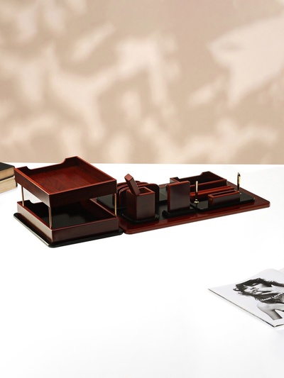 Набор настольный 7в1 (каранд-ца,подст д/ручек,визит-ца,часы Д-010,этажерка,нож канц,п,)