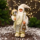 Дед Мороз "С бантиками на ботиночках и с фонариком" 30 см, золотисто-белый - фото 3122624