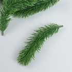 Декор для творчества "Еловая веточка" светло-зелёная 14,5 см 9022549