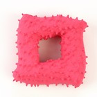 Игрушка пищащая для собак из латекса "Квадрат", 8,5 х 8,5 см, розовая - Фото 2