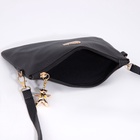 Сумка женская кросс-боди на молнии, 24×7×15 см, чёрная - Фото 8