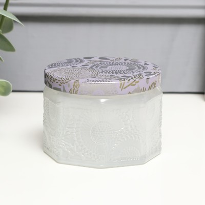 Банка для свечей стеклянная с крышкой «Цветочная» белая, многогранник 5×7×7 см