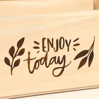 Кашпо деревянное натуральное с гравировкой "ENJOY today" 25х15х9 см - фото 40289143