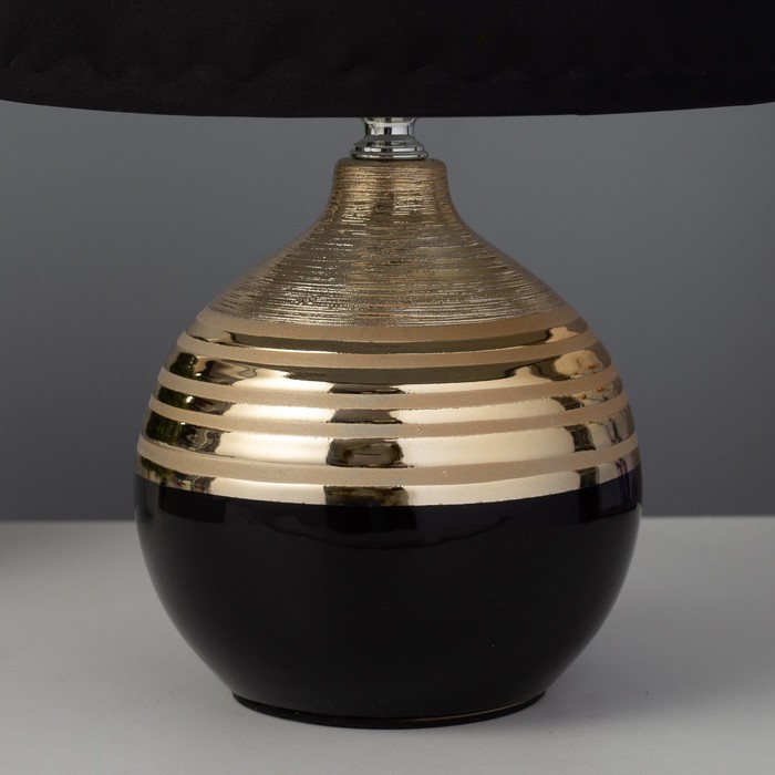 Настольная лампа Элегия Е14 40Вт черно-золотой 20х20х31 см RISALUX - фото 1907534101