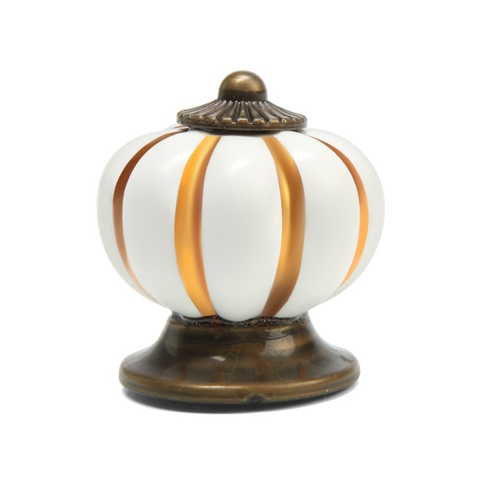 Ручка-кнопка ТУНДРА, d=33, пластик, белая с золотым - Фото 1