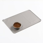 Коврик силиконовый под миску, 47×30 см, серый - Фото 2