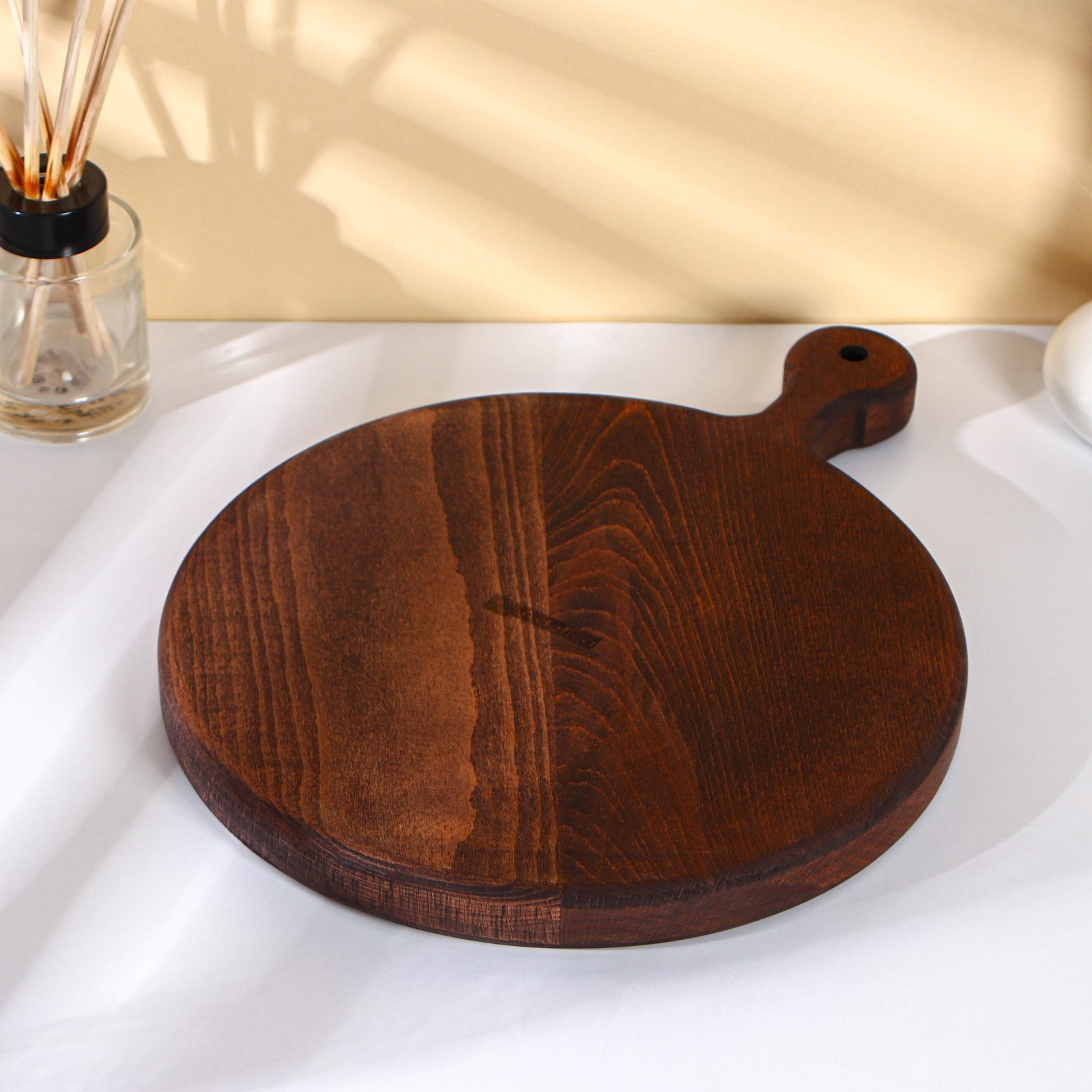 Доска для подачи с ручкой Adelica, d=25 см, тёмный бук (9278407 ...